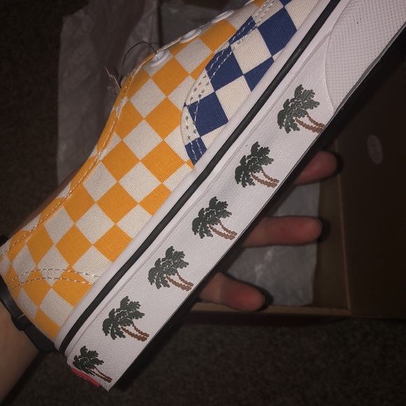 🌴 Vans Authentic Sidewall Checkerboard Sneaker - Picture 8 of 10